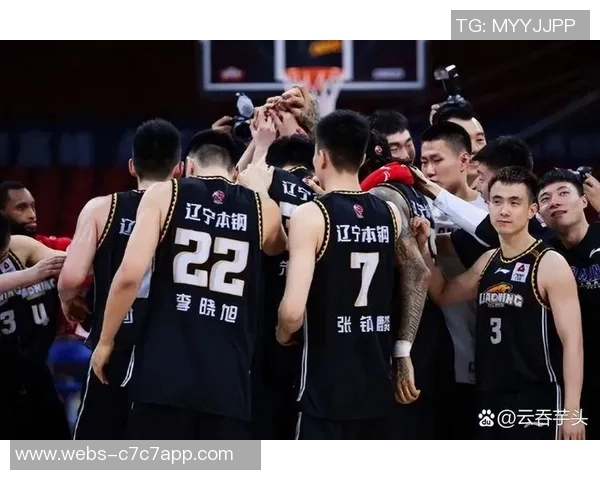 2018年辽宁与新疆激战回顾精彩比赛录像全程回放与分析